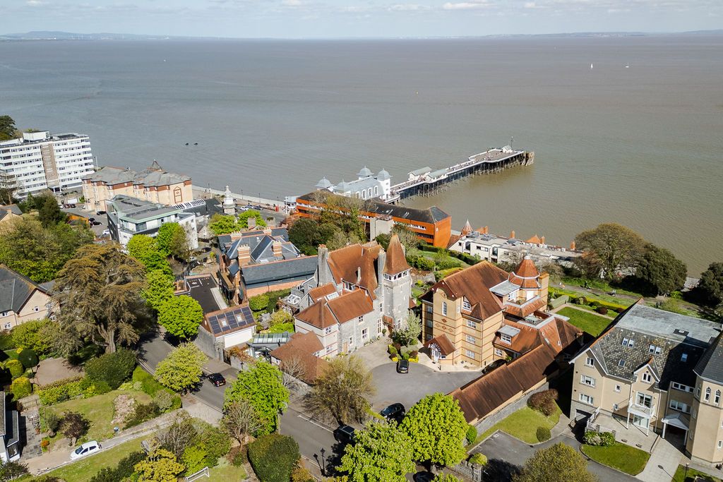 Additional image 16 of 4 bed flat for saleGlynne Tower, Bridgeman Road, Penarth CF64