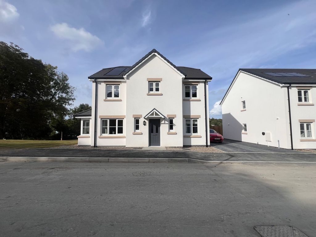 Property photo 1 of 39