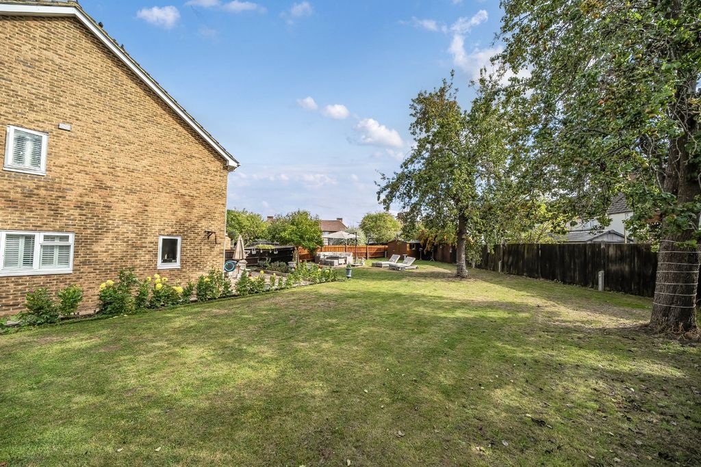 Property photo 2 of 20 Picture No. 04