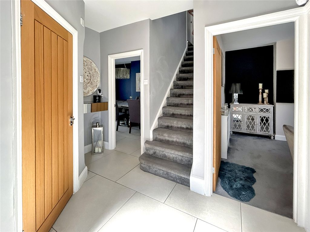 Property photo 2 of 34 Robinson Jackson