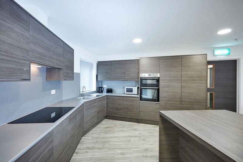 Property photo 1 of 11 Approach