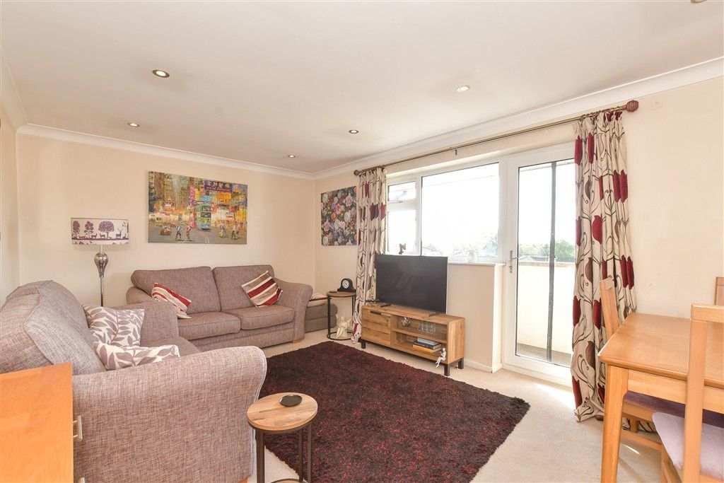 Property photo 1 of 10 Lounge/Diner