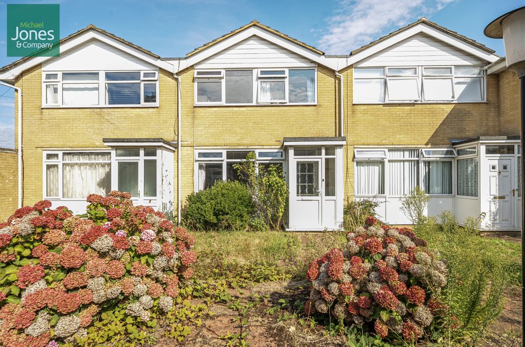 Property photo 1 of 11 External