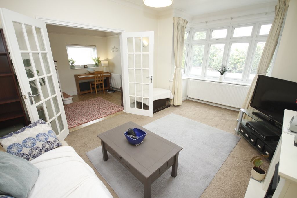 Property photo 3 of 31