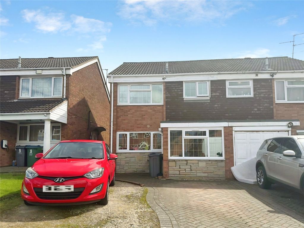 Property photo 1 of 11 Front