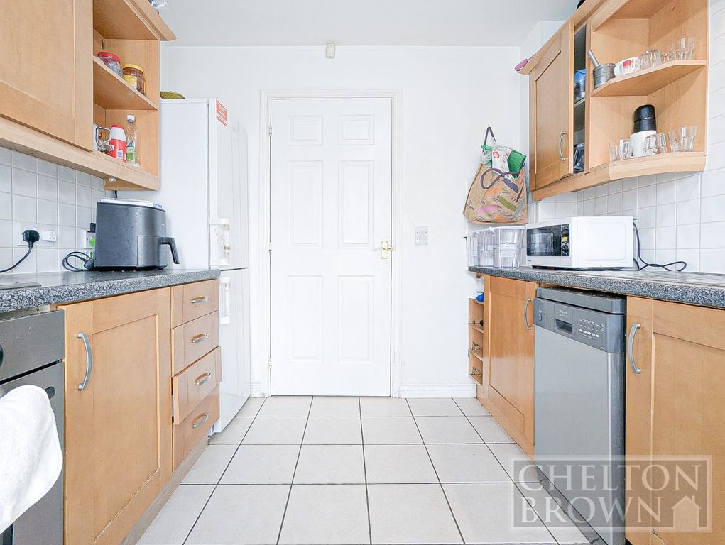 Property photo 2 of 14 Kitchen