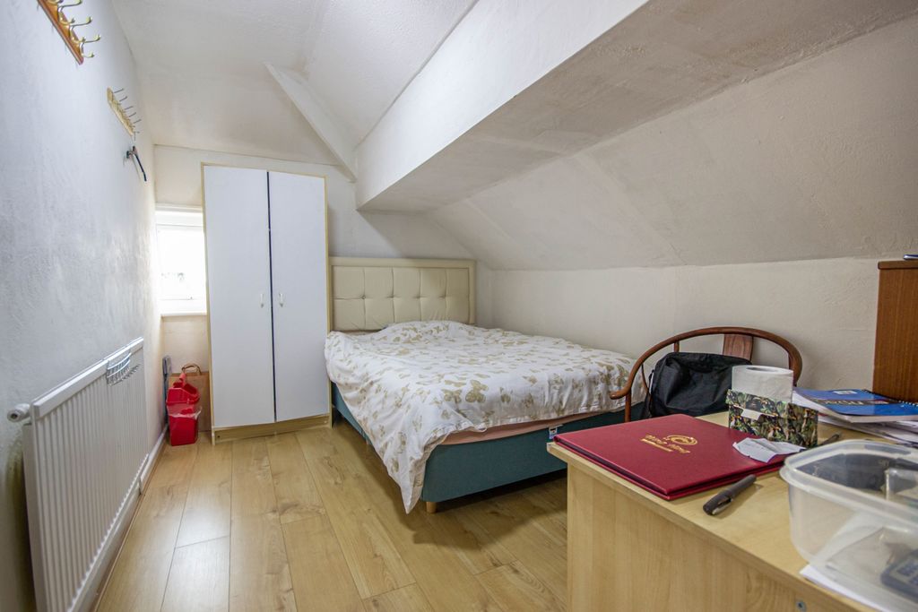 Property photo 3 of 25 17