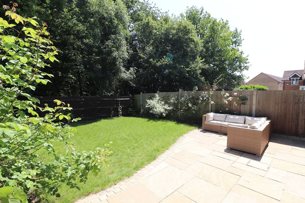 Property photo 2 of 23 Picture No. 22