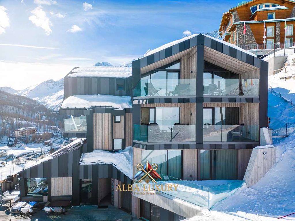 Property photo 1 of 49