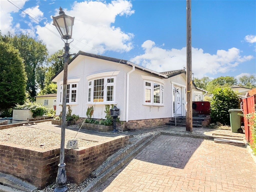 Property photo 1 of 13 Front