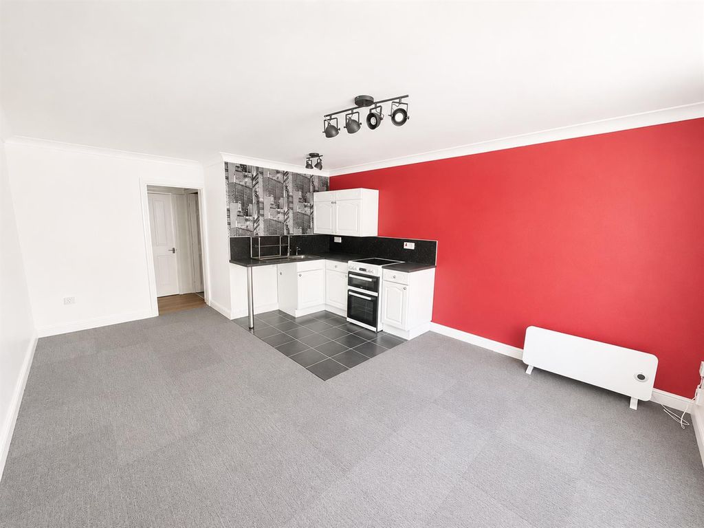 Property photo 1 of 7 69171ba9-B3Ca-42E7-Bce7-De0c29787728.Png