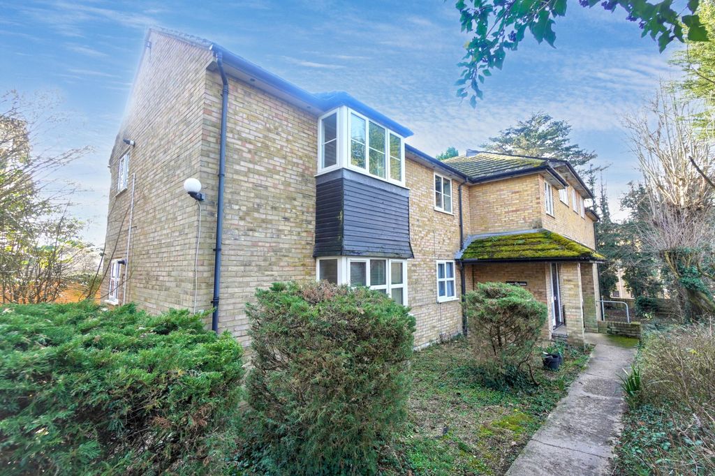 Property photo 1 of 11