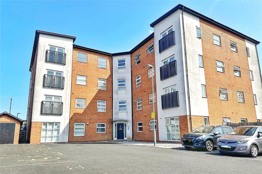 Property photo 1 of 17 Front External