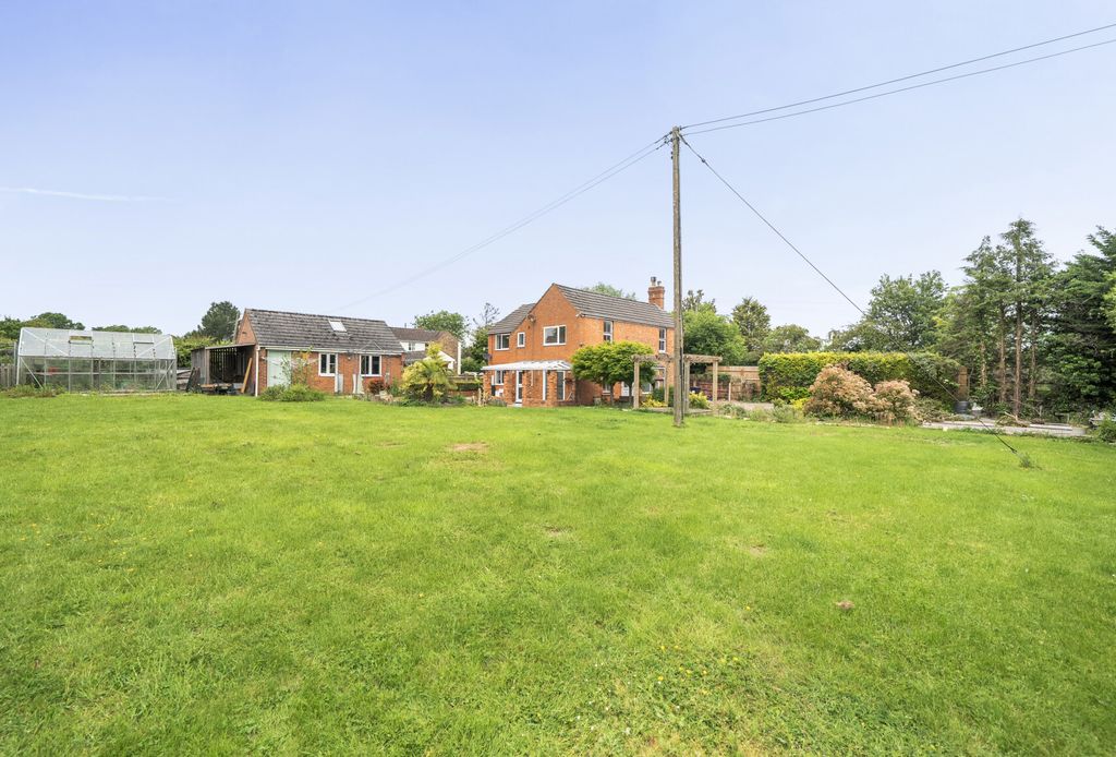 Property photo 3 of 18 1465140-16-6A0ee7...