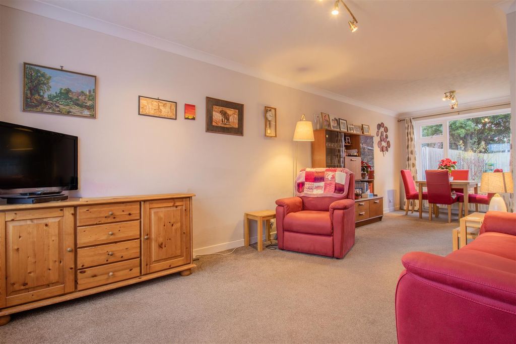 Property photo 2 of 19