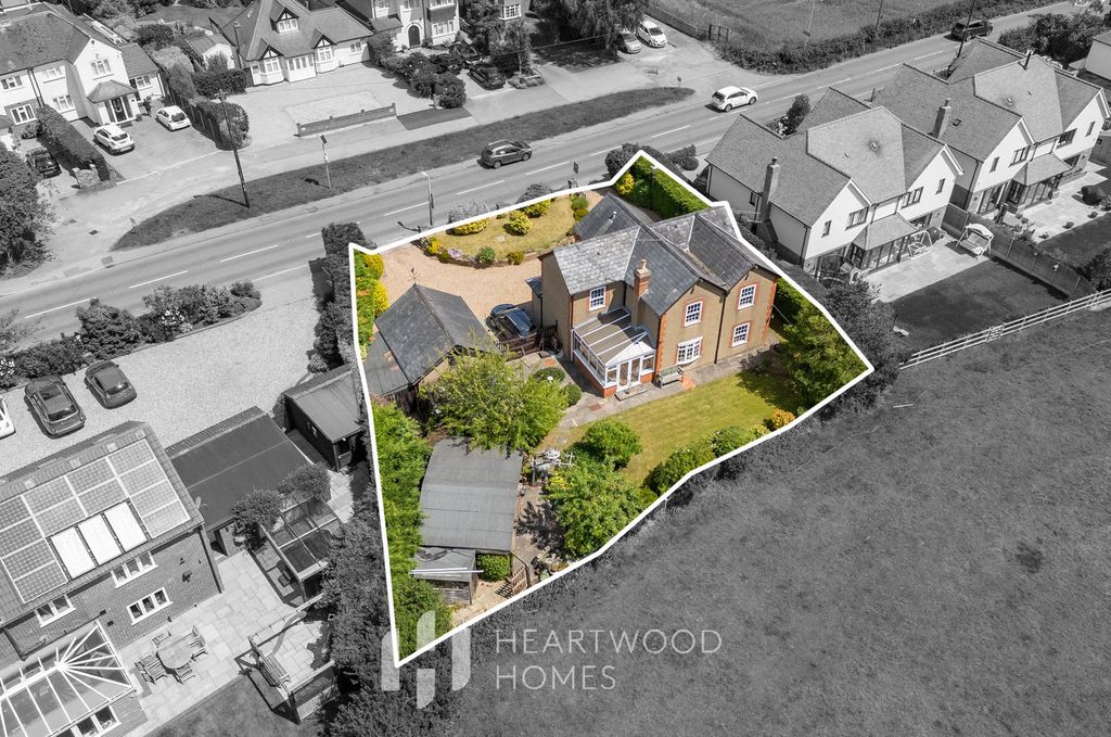 Property photo 2 of 39
