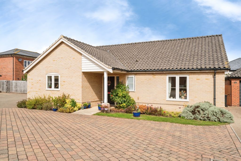 Property photo 1 of 27
