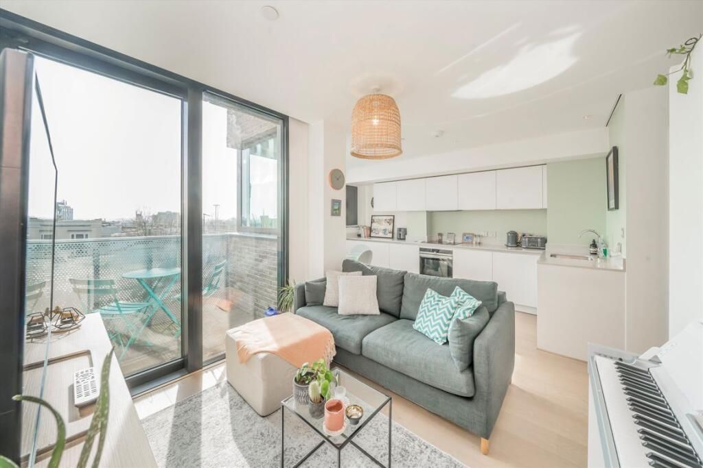 Property photo 1 of 8 Image