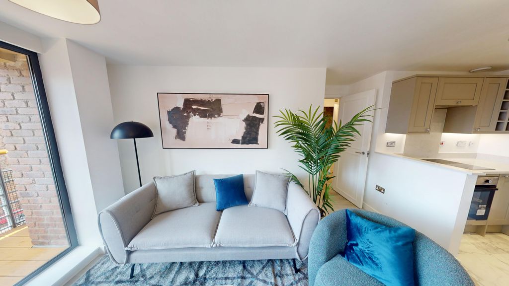 Property photo 3 of 13