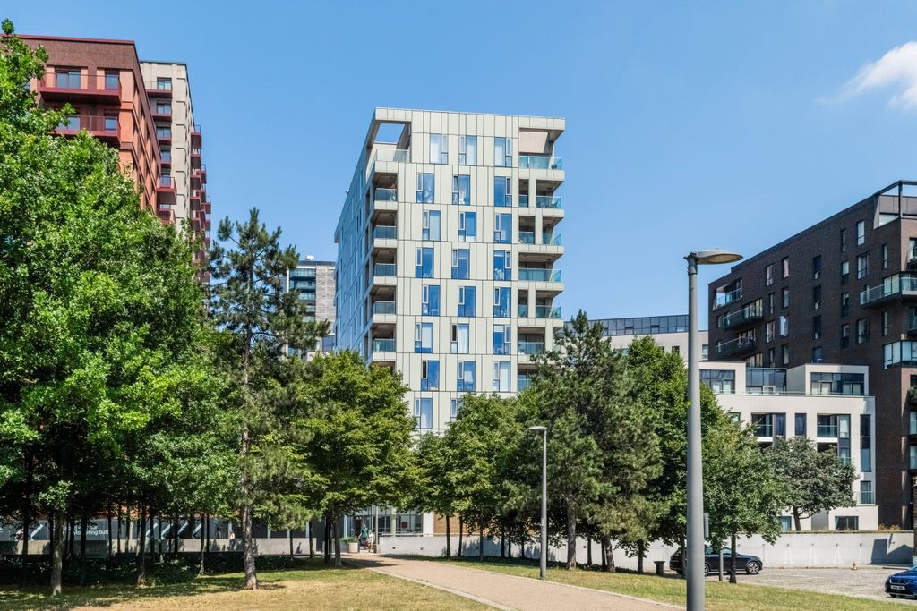 Property photo 2 of 15