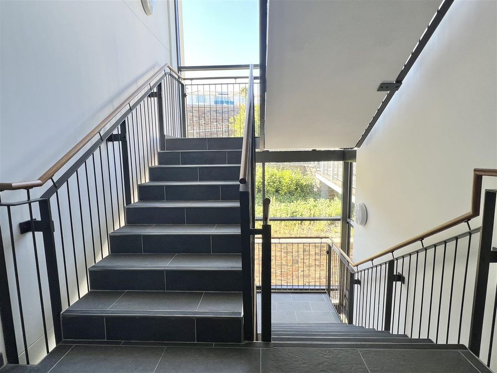 Additional image 19 of 2 bed flat for saleSea Road, Carlyon Bay, Carlyon Bay PL25