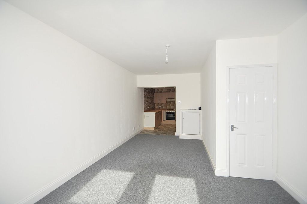 Property photo 3 of 4 Picture No. 09