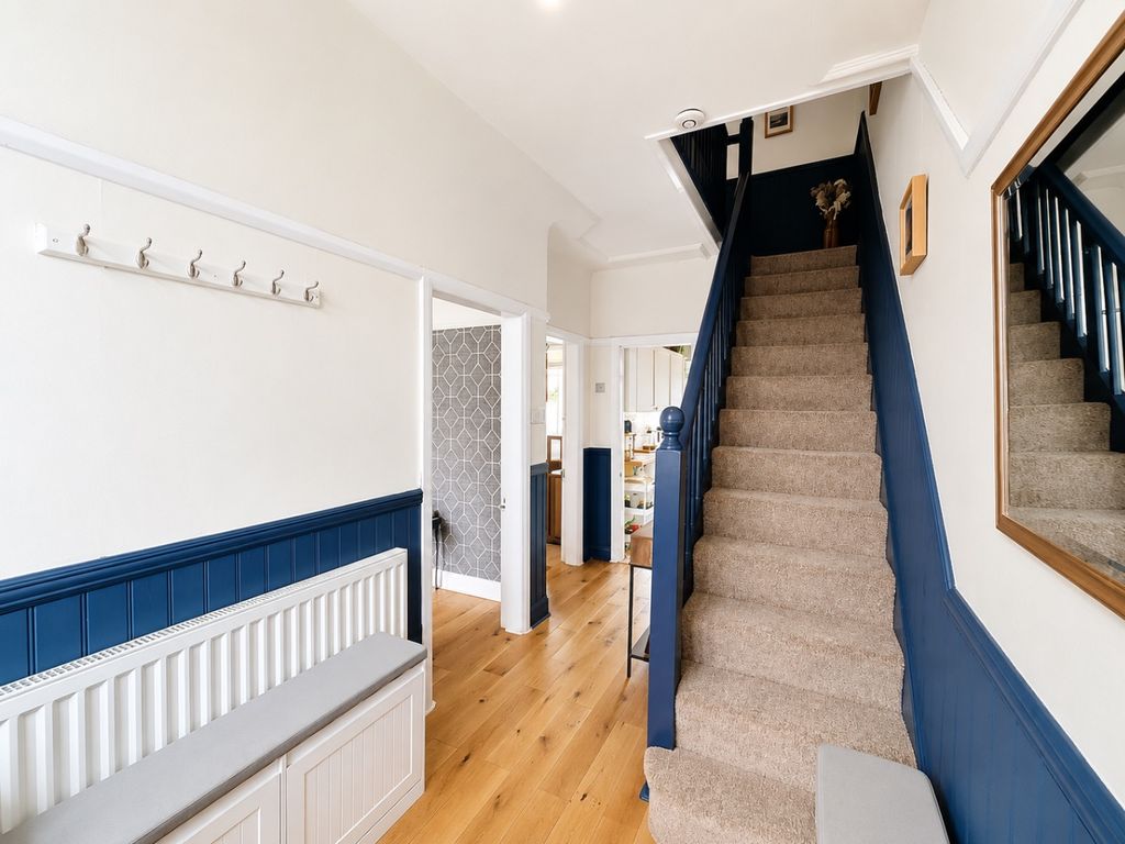 Property photo 2 of 16 5201443