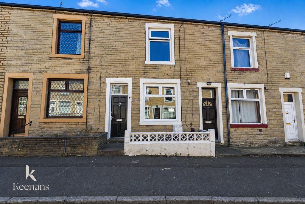 Property photo 3 of 24 Pine St (3).Png