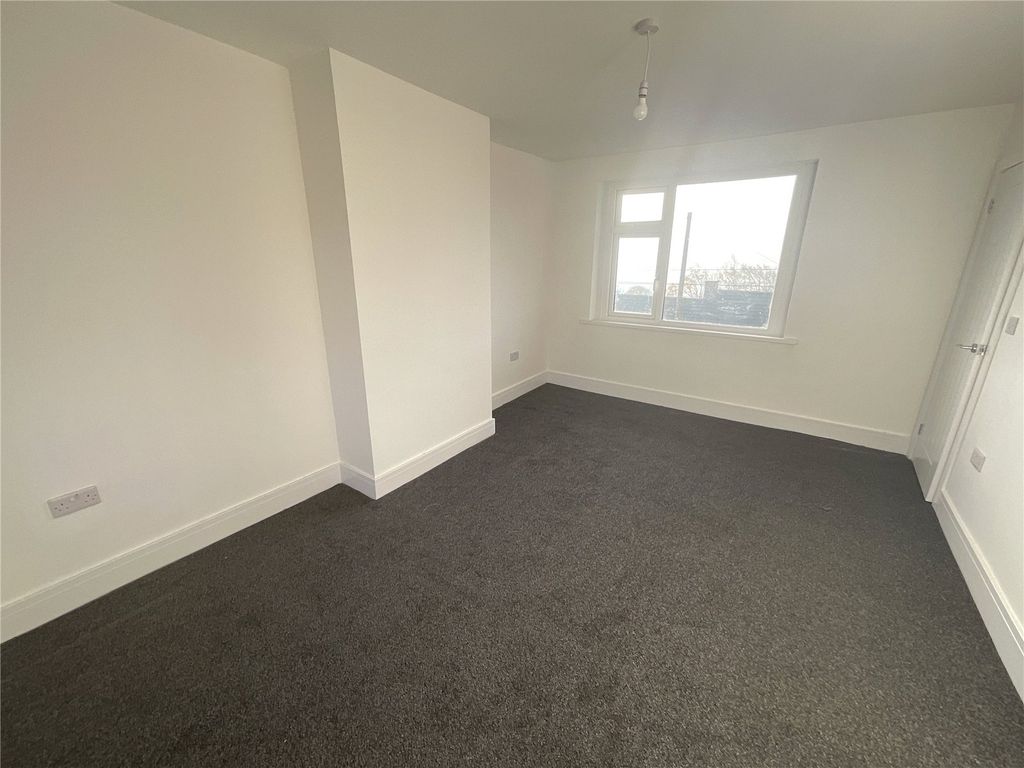 Property photo 3 of 12 Picture No. 03