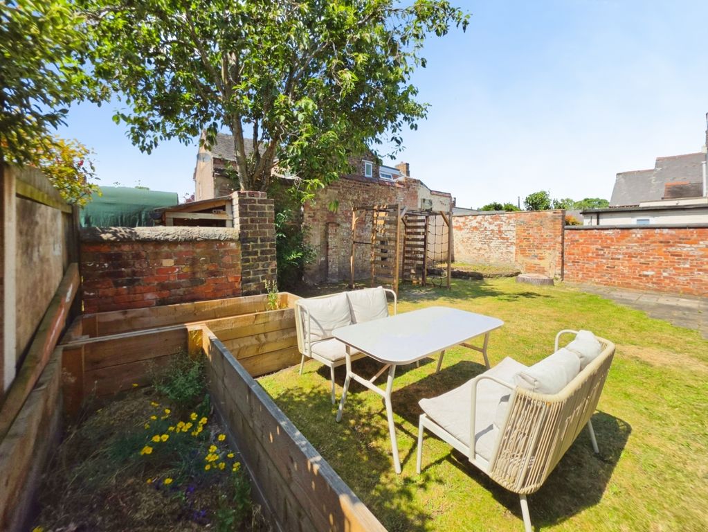 Property photo 2 of 34 Pbox-Img.Jpg