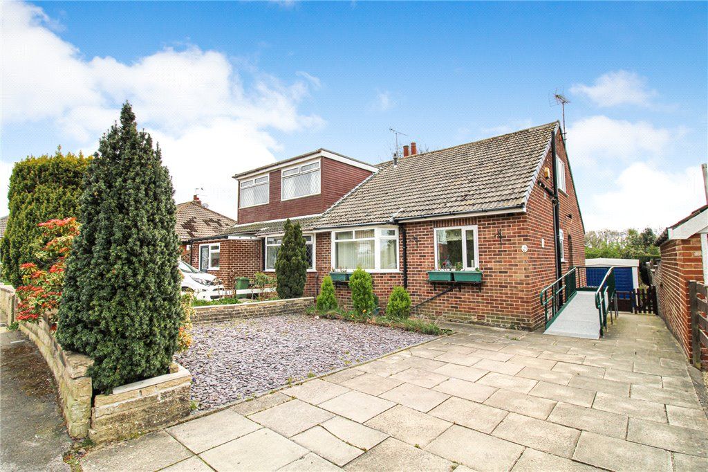 Property photo 1 of 16 Front