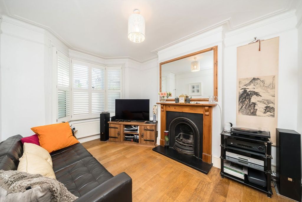 Property photo 2 of 8