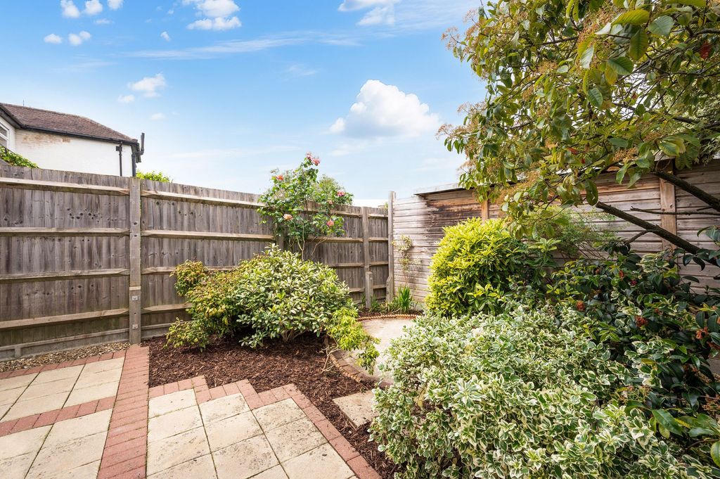 Property photo 2 of 10