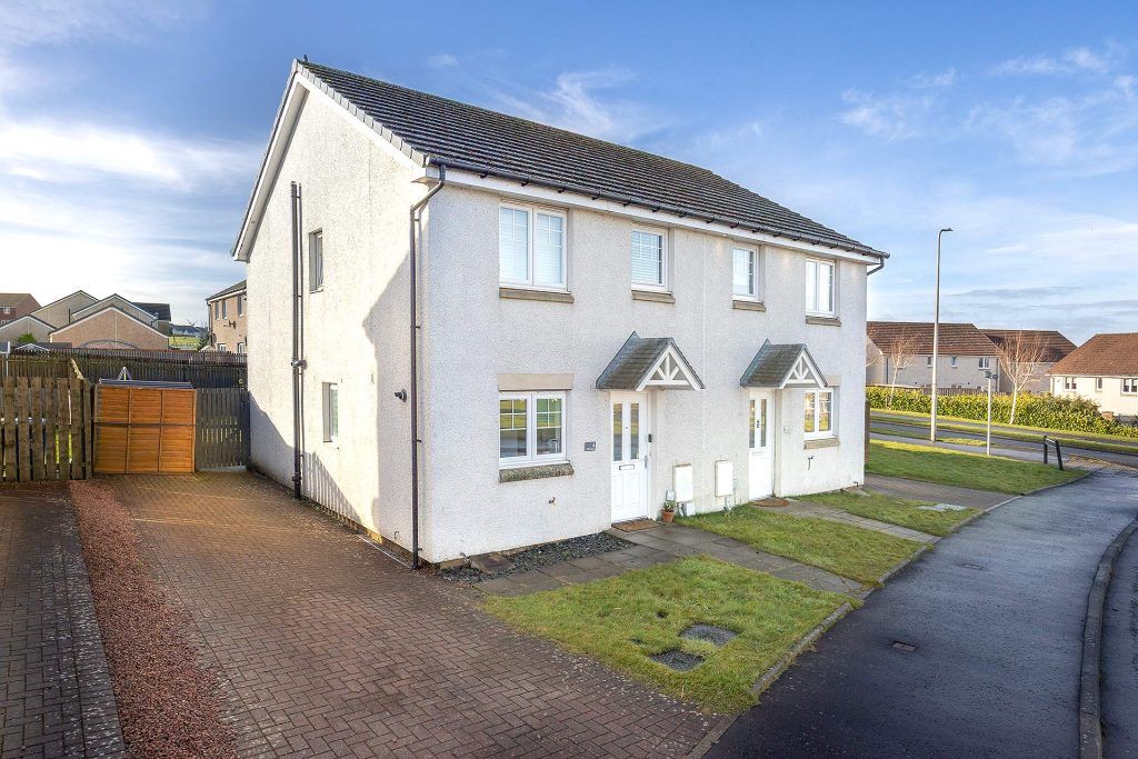 Property photo 1 of 25