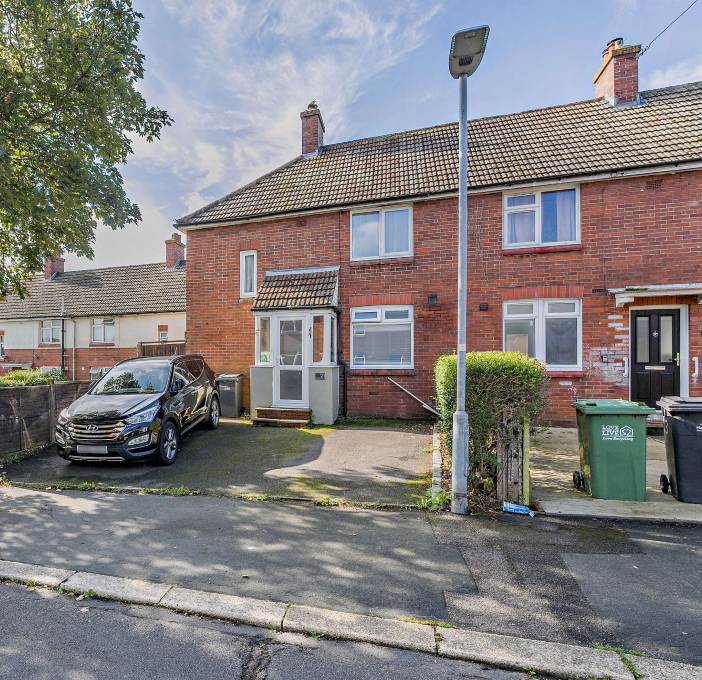 Property photo 1 of 9