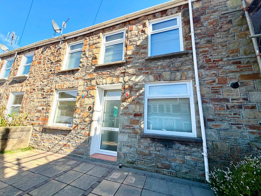 Property photo 3 of 20