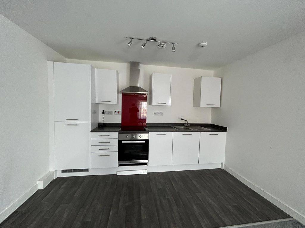 Property photo 1 of 6 Kitchen