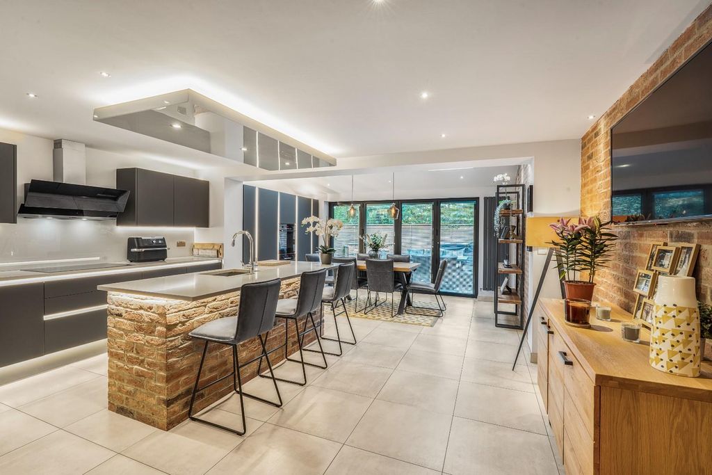 Property photo 2 of 29 2.Jpg