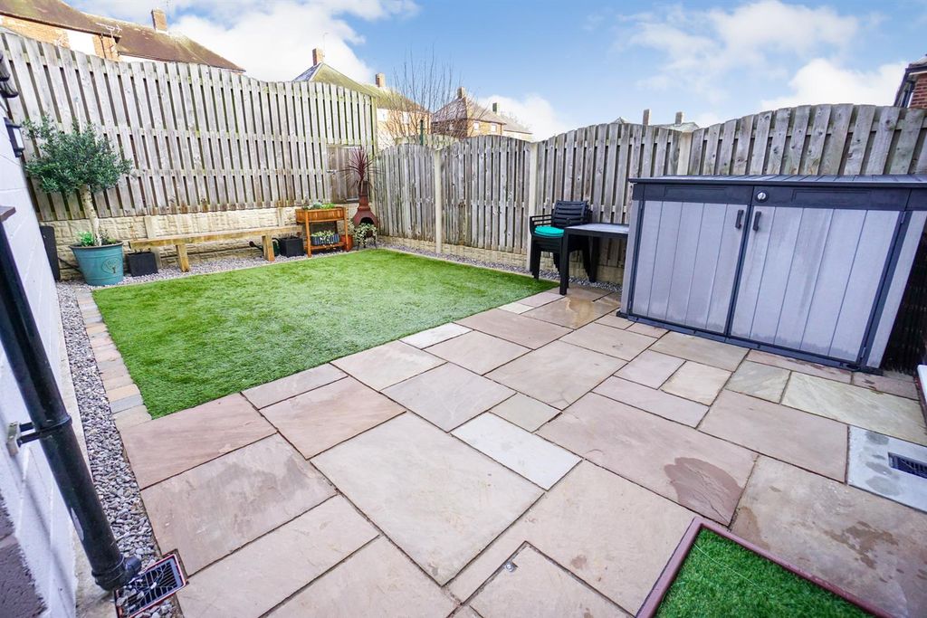 Property photo 2 of 18 Rear Garden