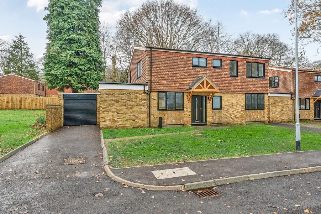 Property photo 2 of 10