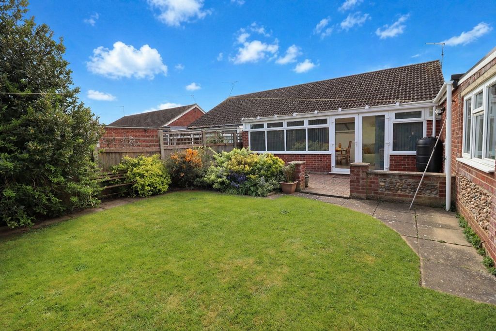 Property photo 2 of 18 5061124