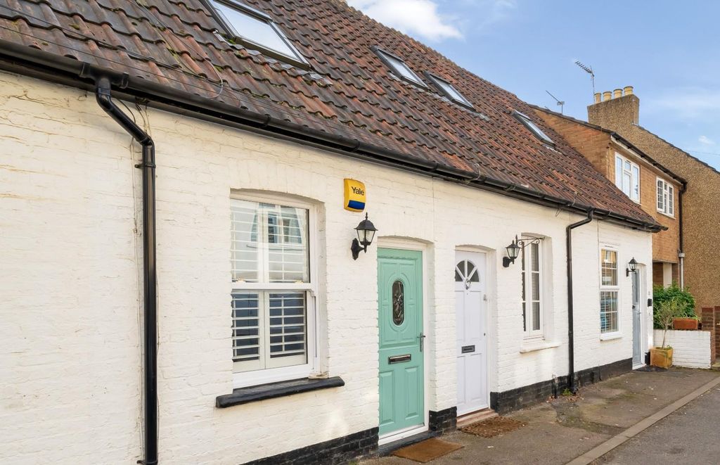 Property photo 1 of 11