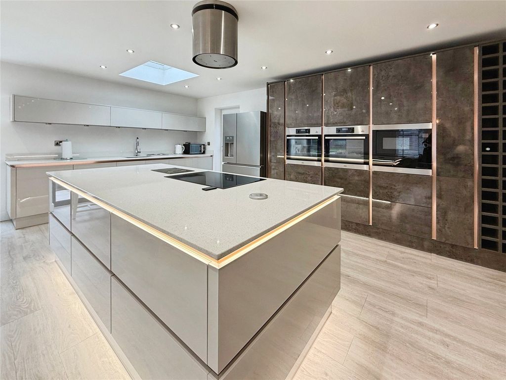 Property photo 3 of 25 Open Plan Living