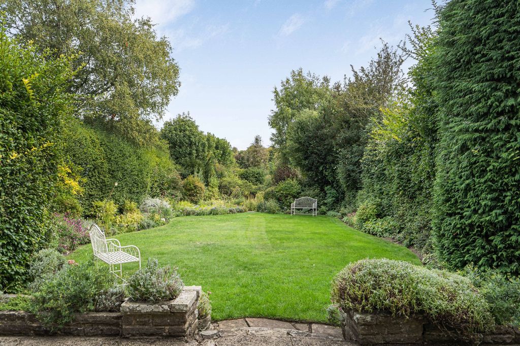 Property photo 3 of 19