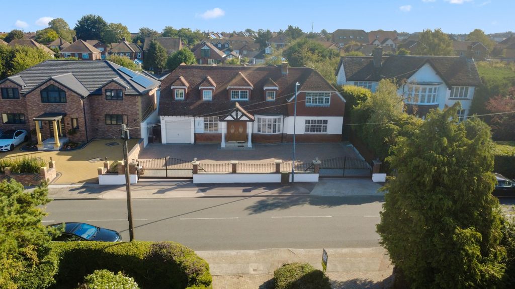 Property photo 2 of 47 5436901