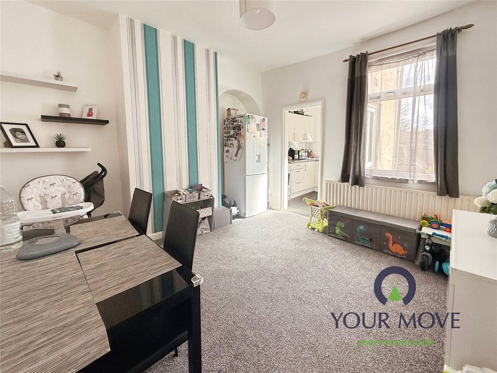 Property photo 3 of 9 Picture No. 06