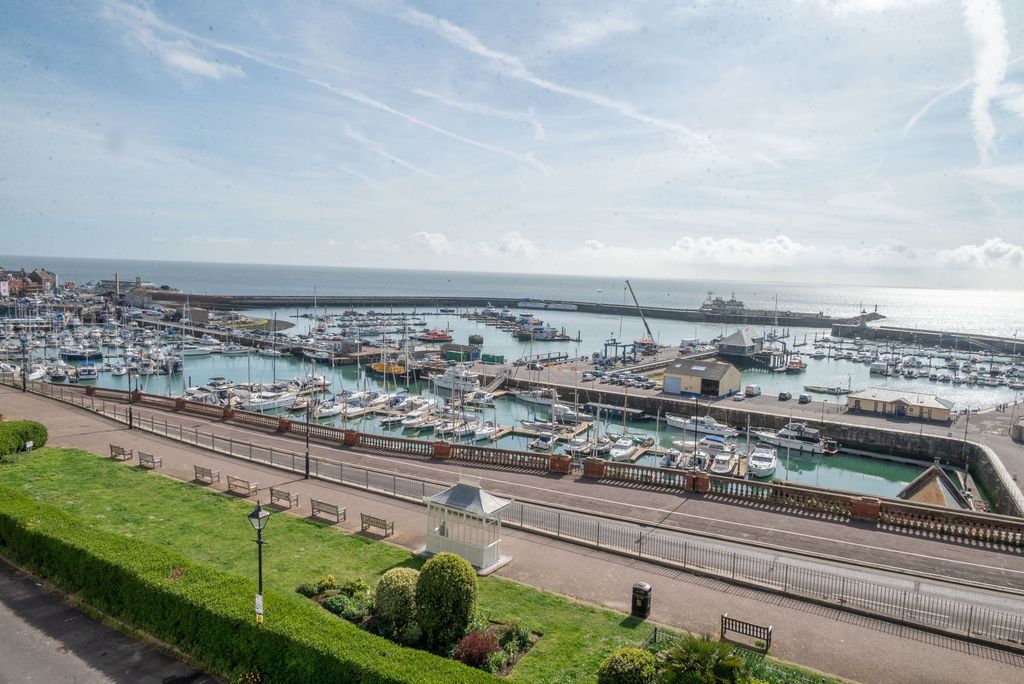 Additional image 7 of 9 bed terraced house for saleNelson Crescent, Ramsgate CT11