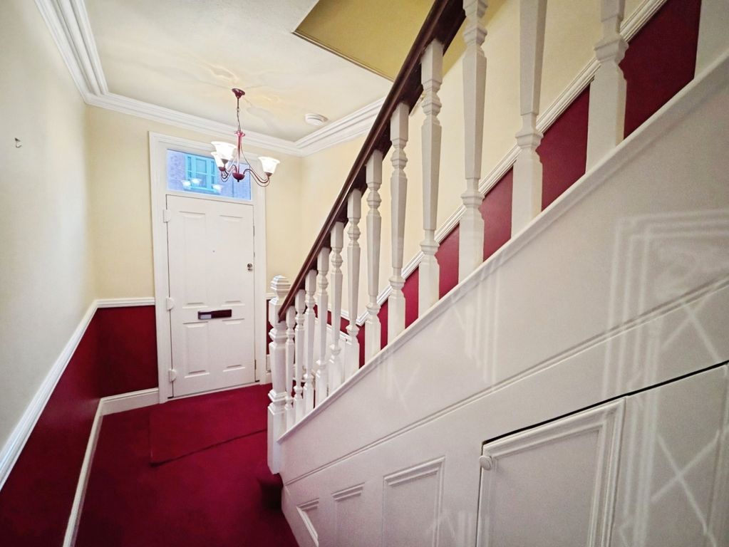 Property photo 2 of 15 Hallway