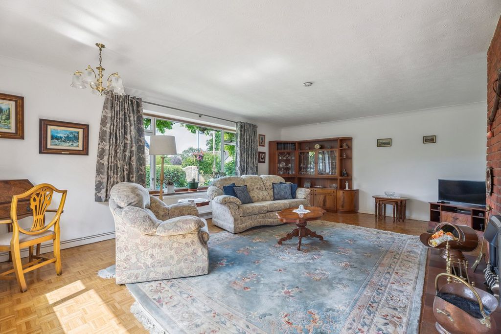 Property photo 2 of 22