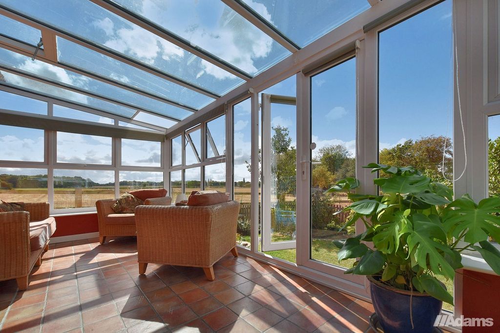 Property photo 3 of 31